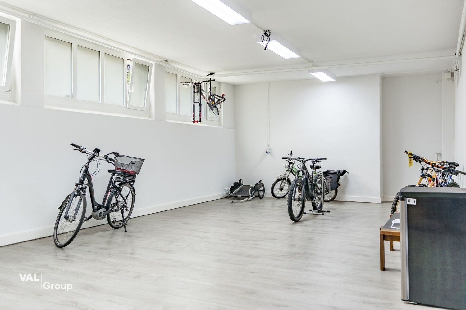 136m² commerciale, foto 1 di 10