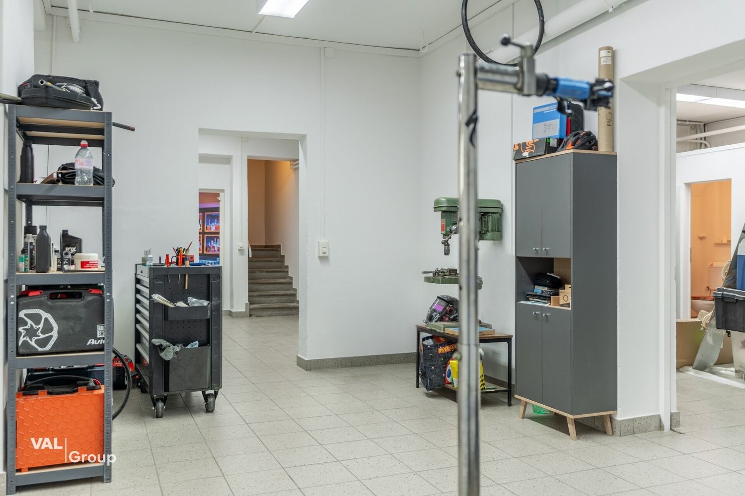136m² commerciale, foto 7 di 10