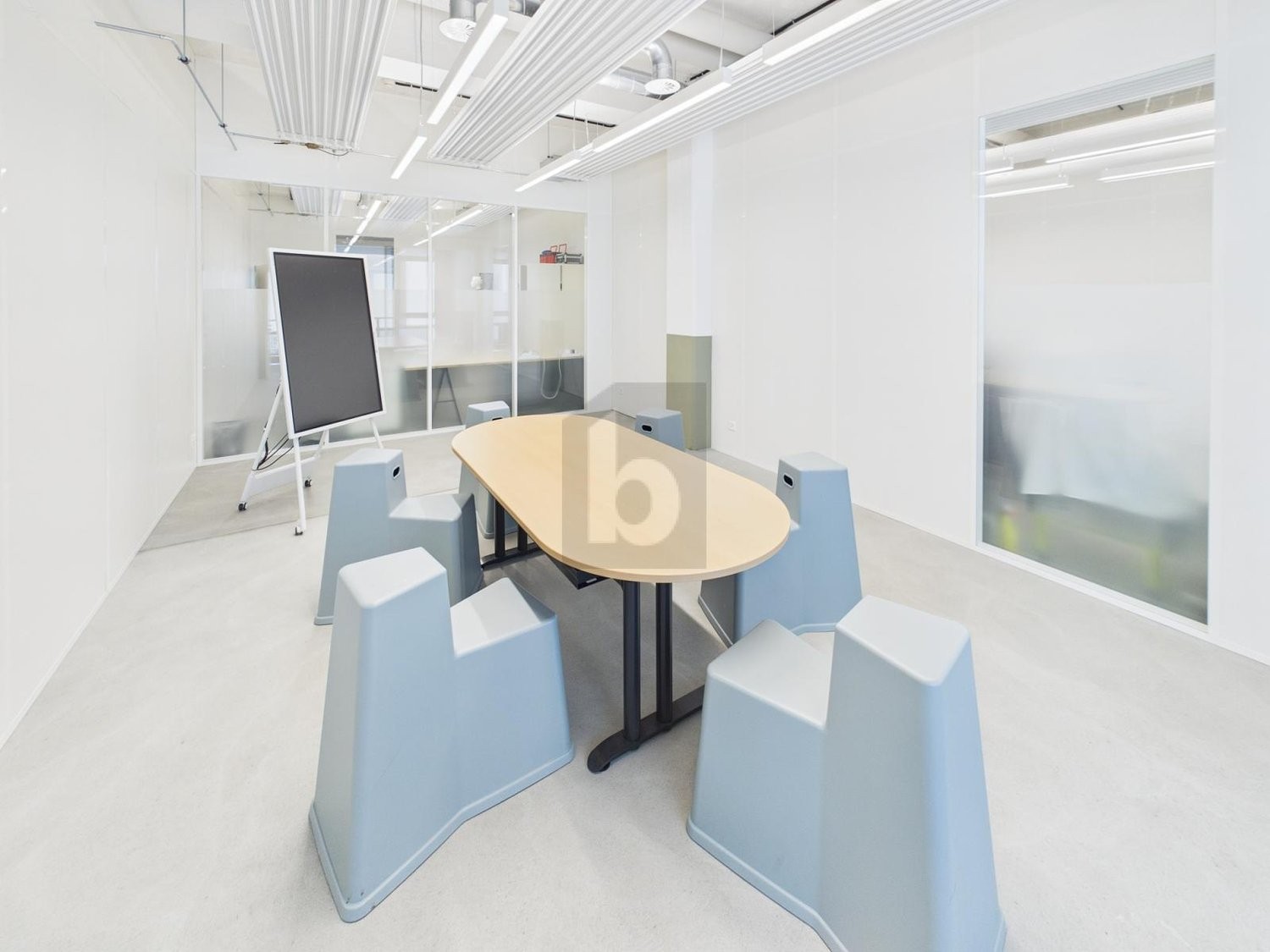 29m² office