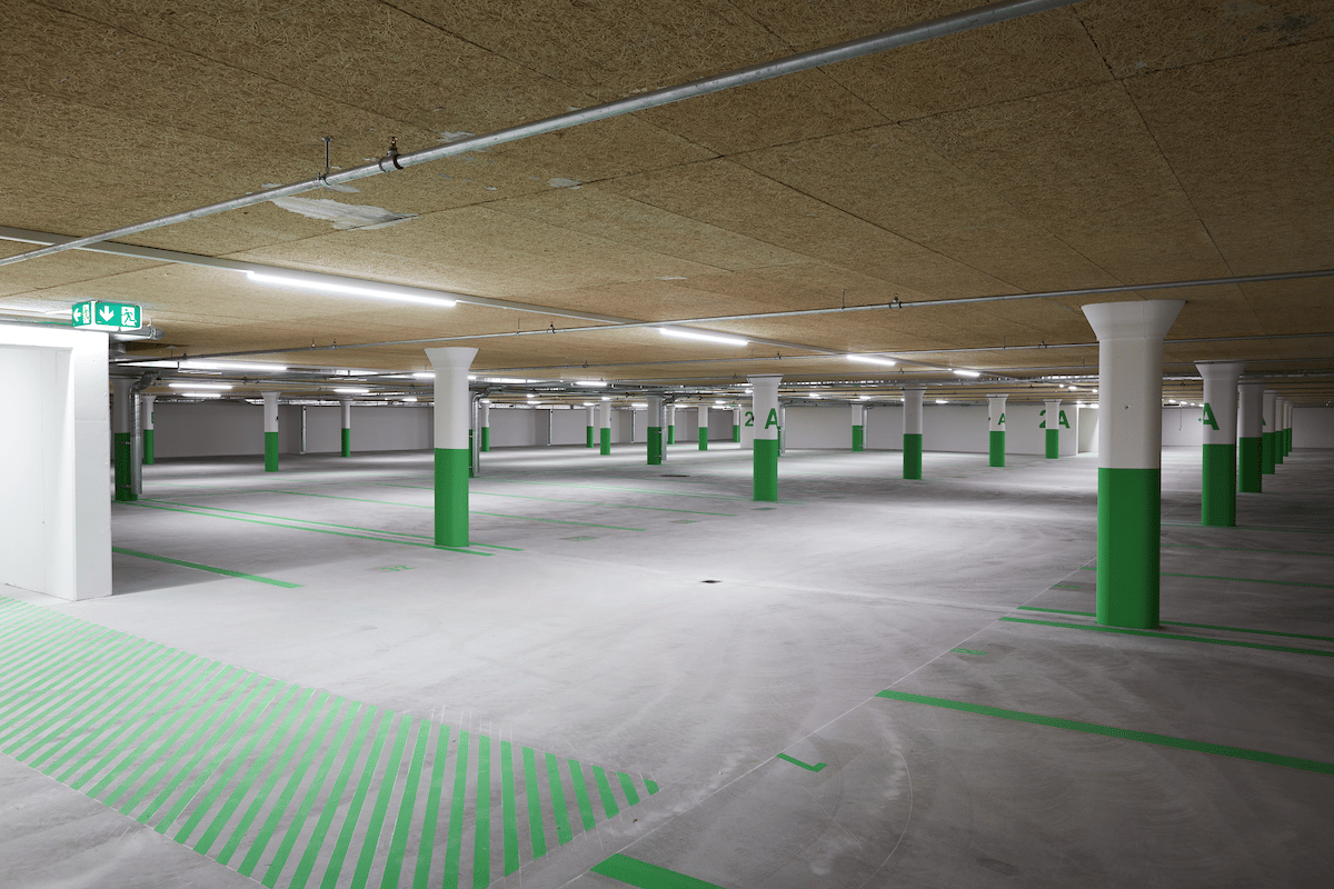 1223m² Büro