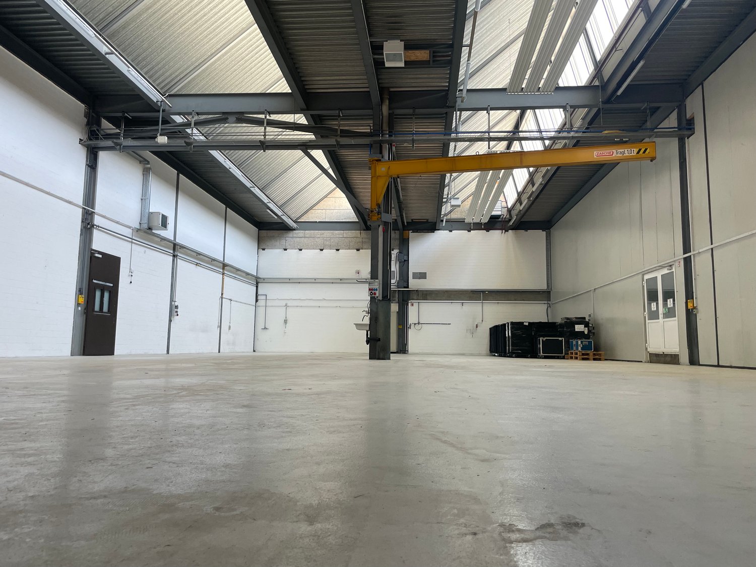 460m² industrial object