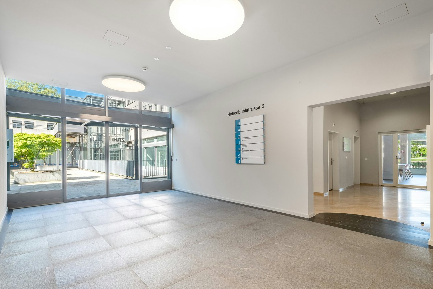 610m² office