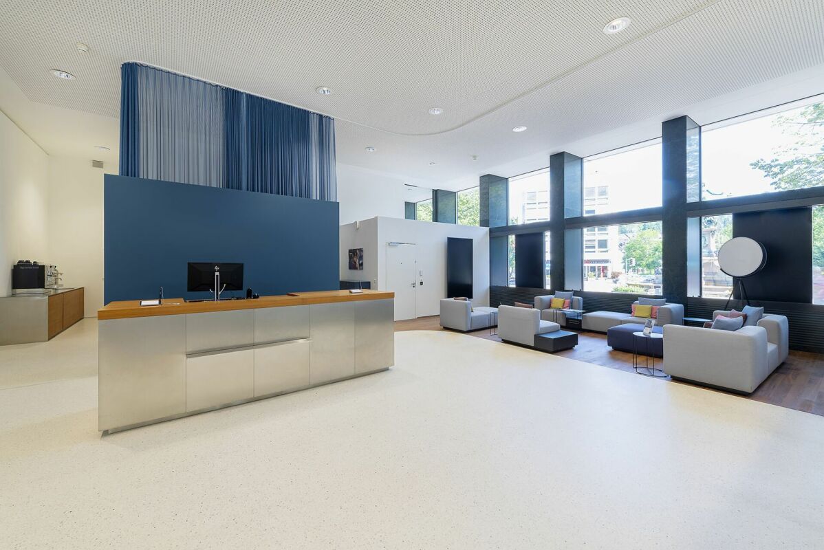 3500m² office