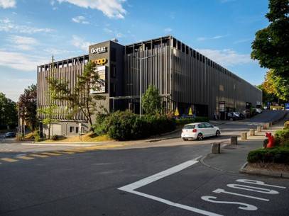 284m² shopping centre