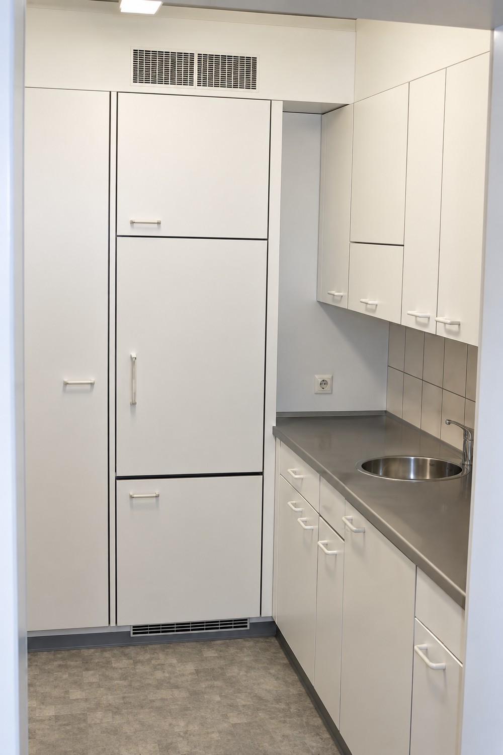 138m² office