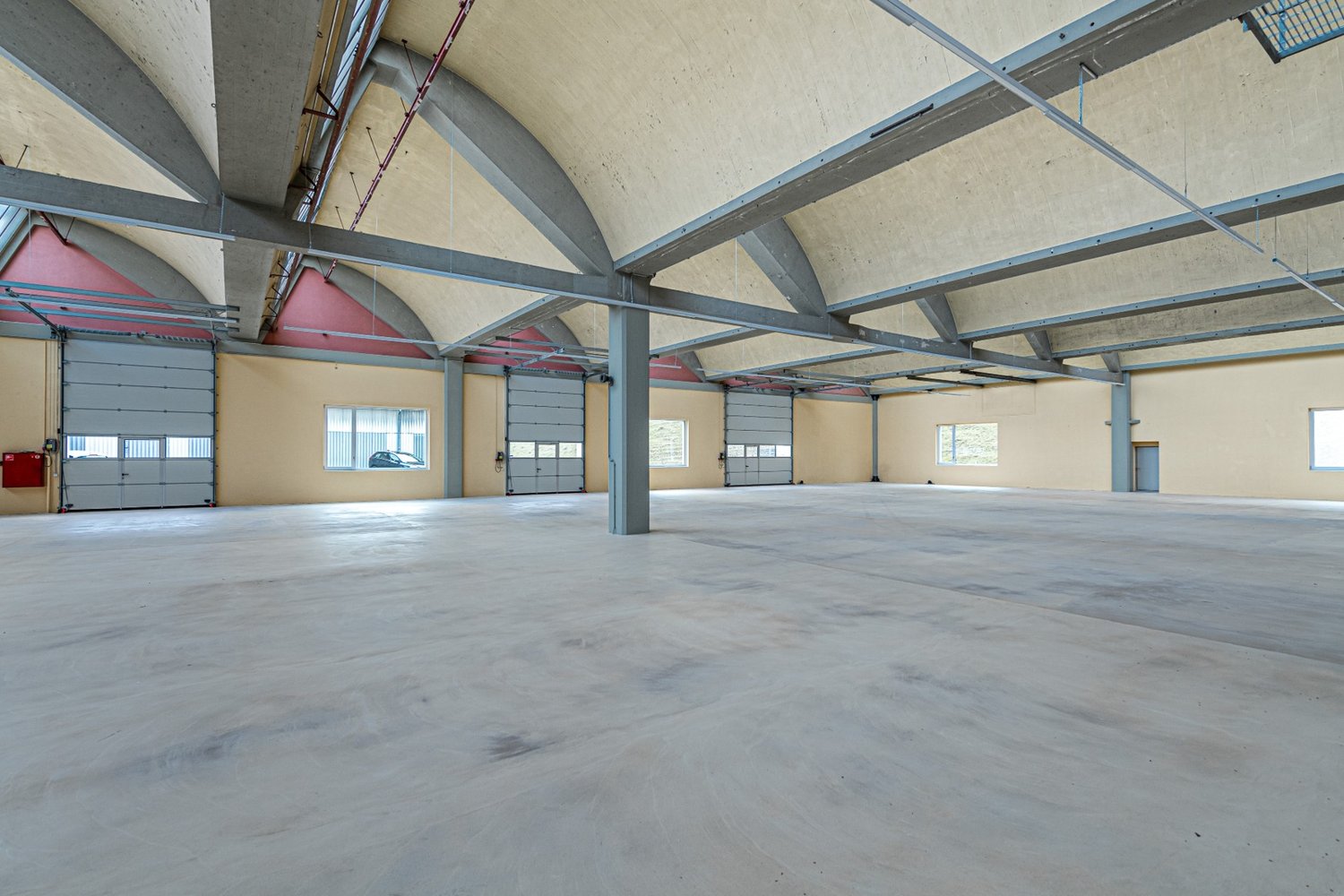 531m² industrial object