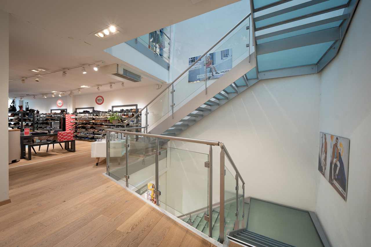 480m² shop, Foto 5 von 10