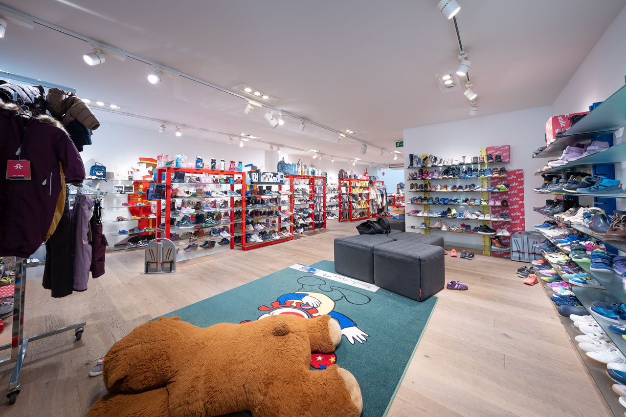 480m² shop, Foto 6 von 10