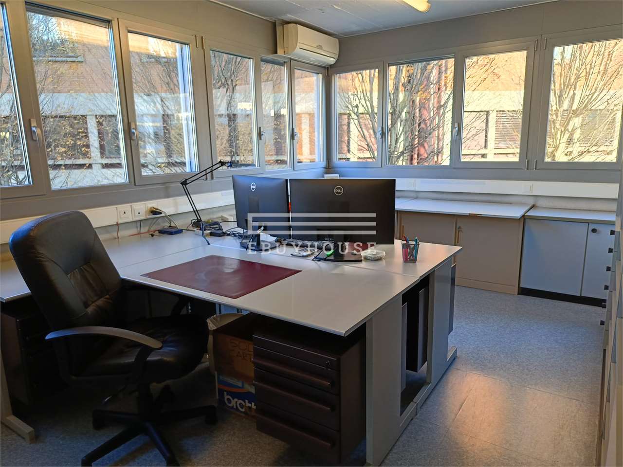 Büro