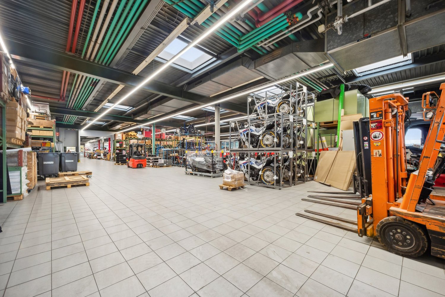 1940m² Industrieobjekt, Foto 4 von 5