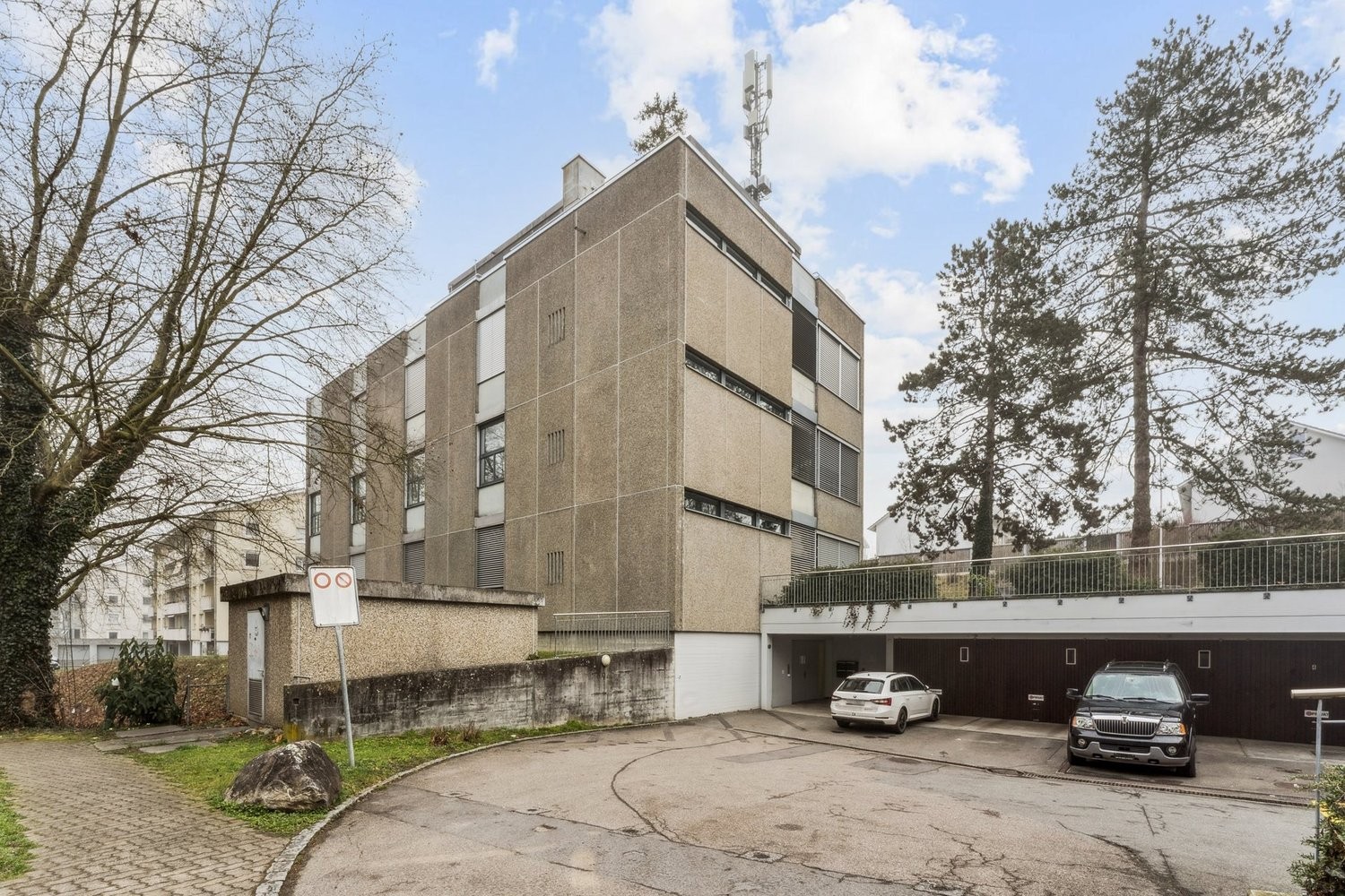 Local de stockage de 440m², photo 2 sur 5