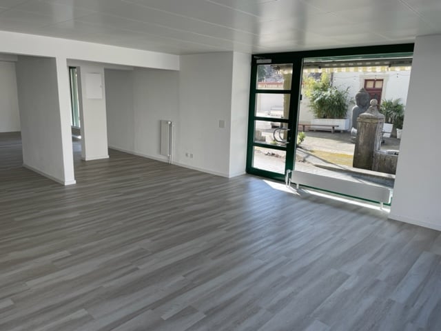 112m² shop, Foto 1 von 8