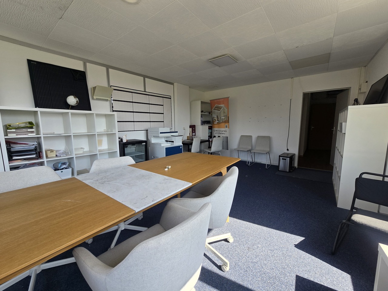 92m² office