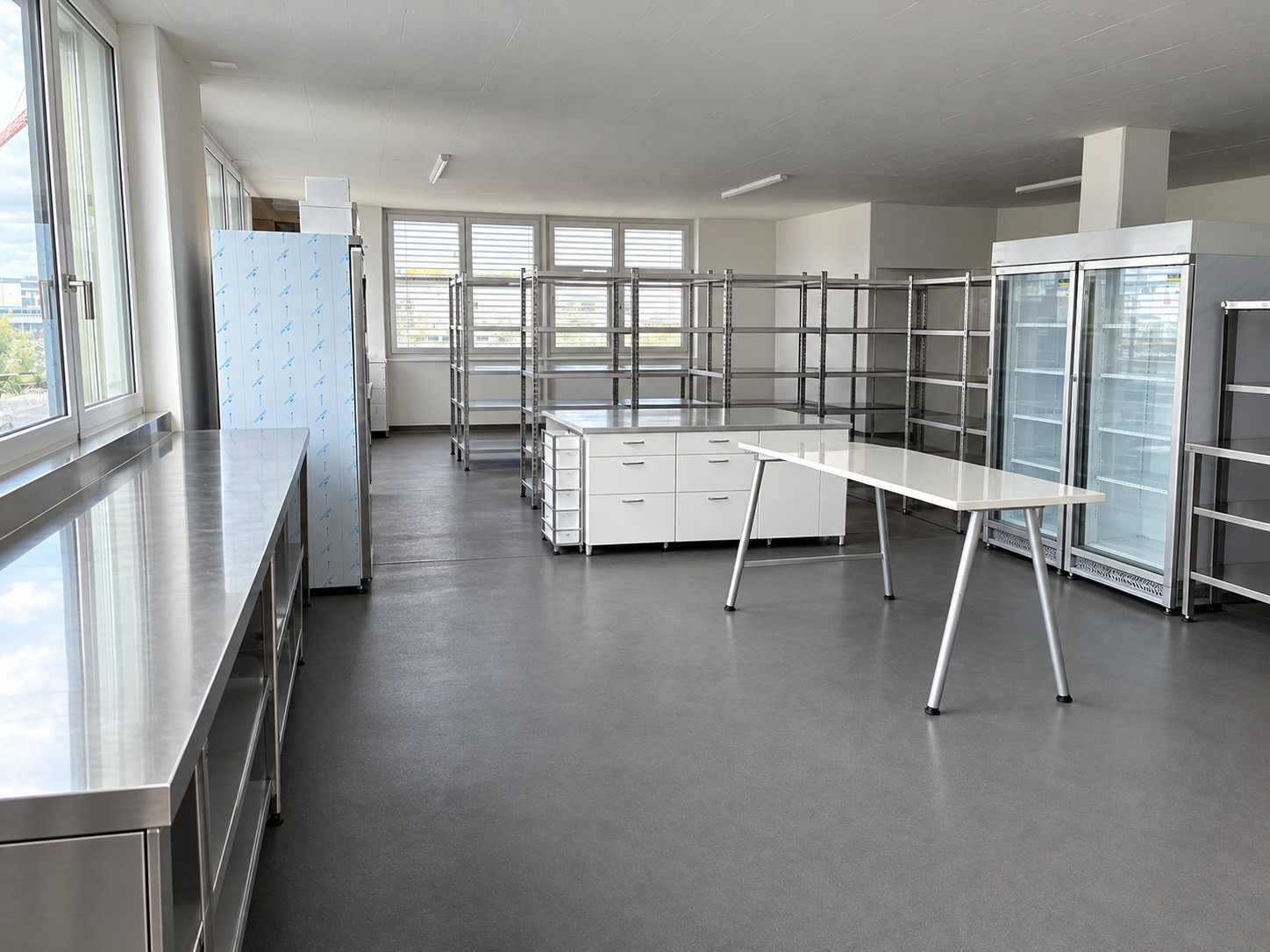 114m² commerciale, foto 1 di 7