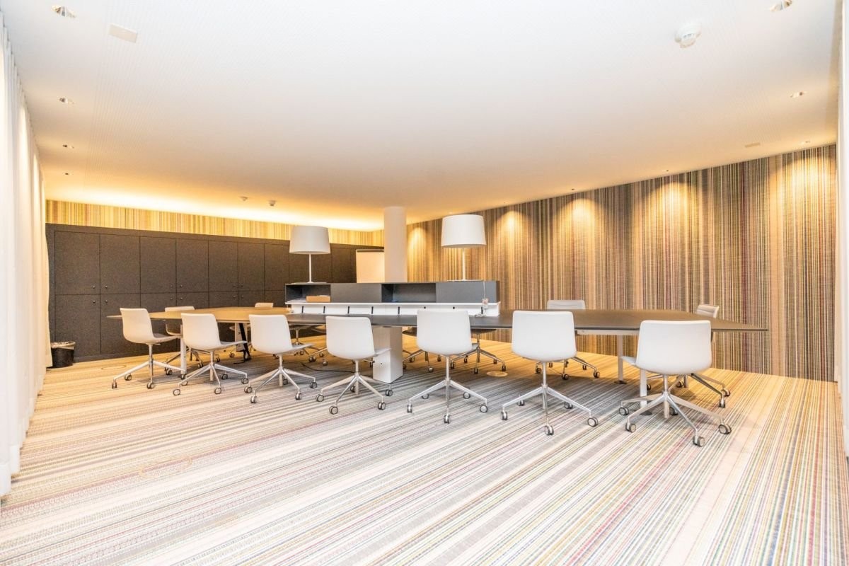 3000m² office