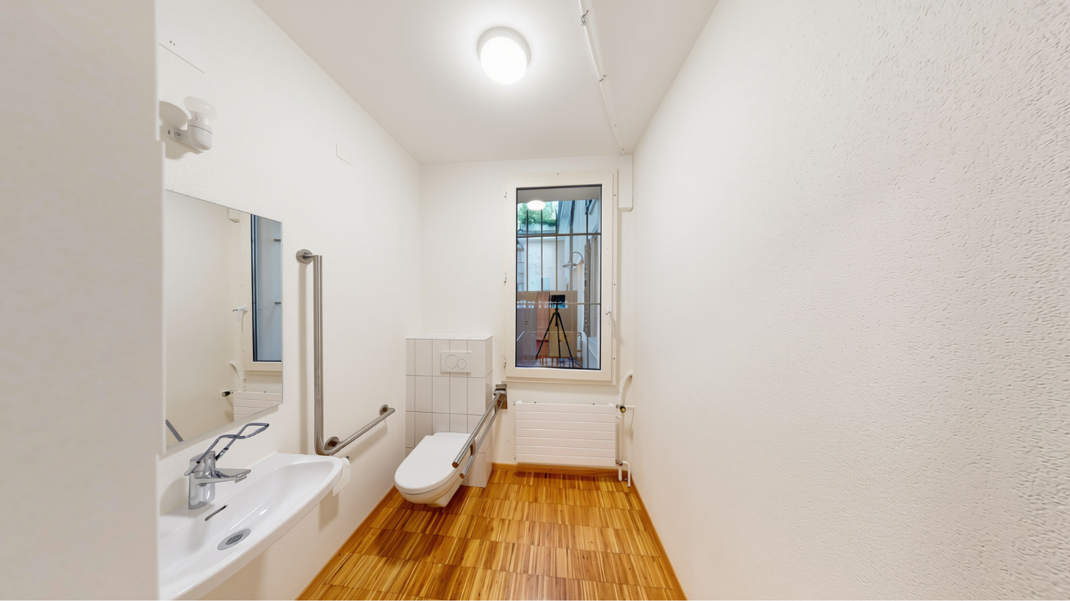 138m² office