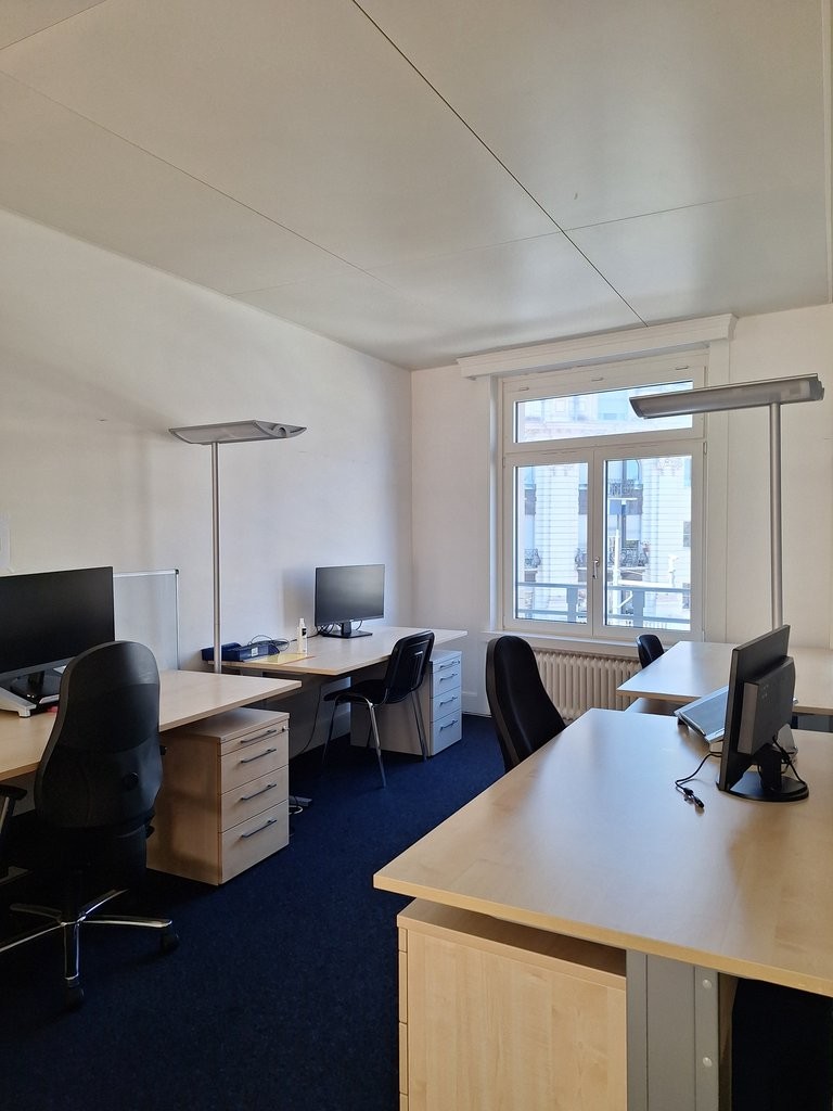 250m² Büro, Foto 3 von 9