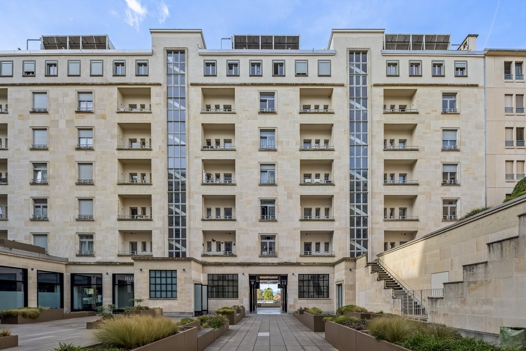 250m² Büro, Foto 2 von 9