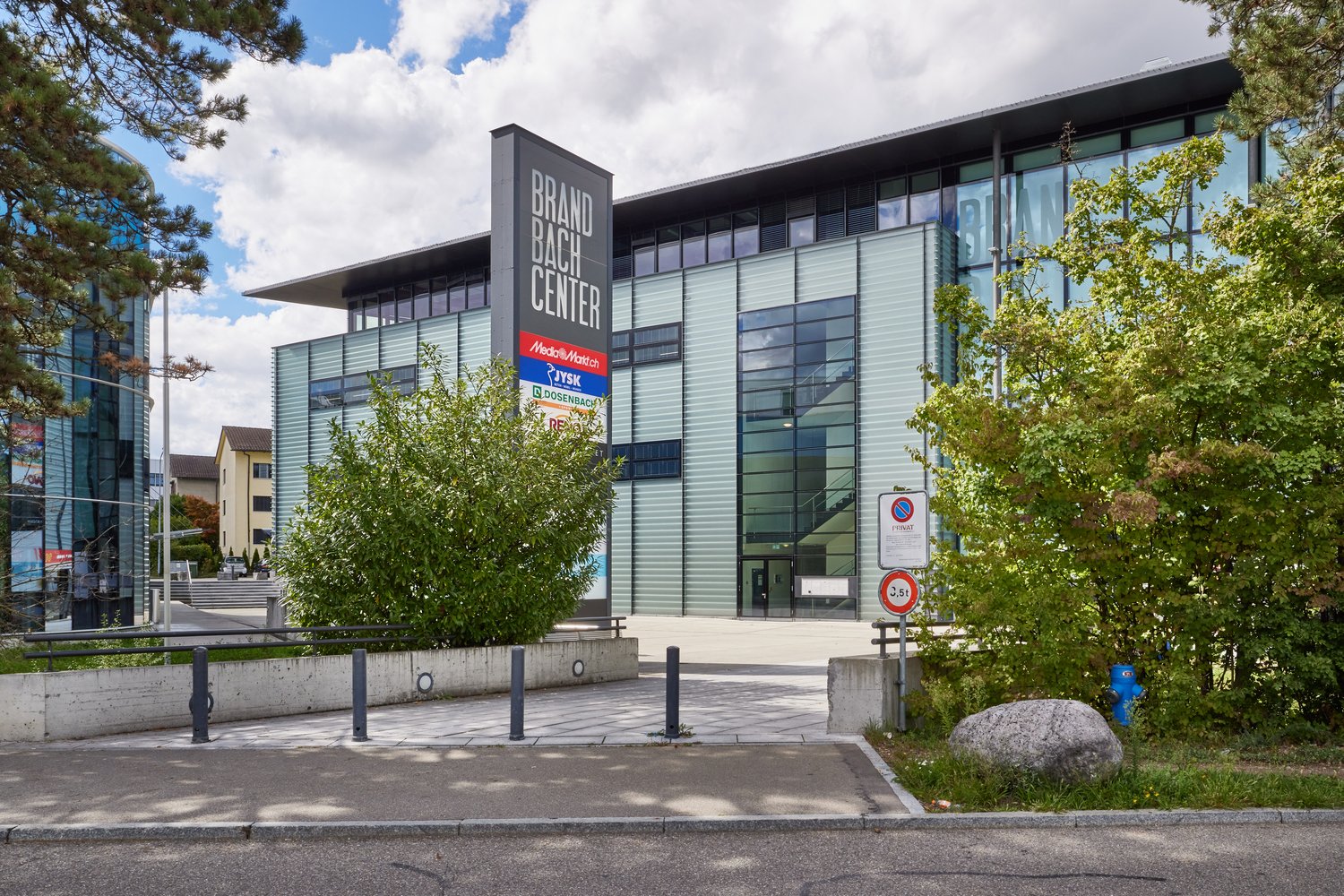 430m² commercial