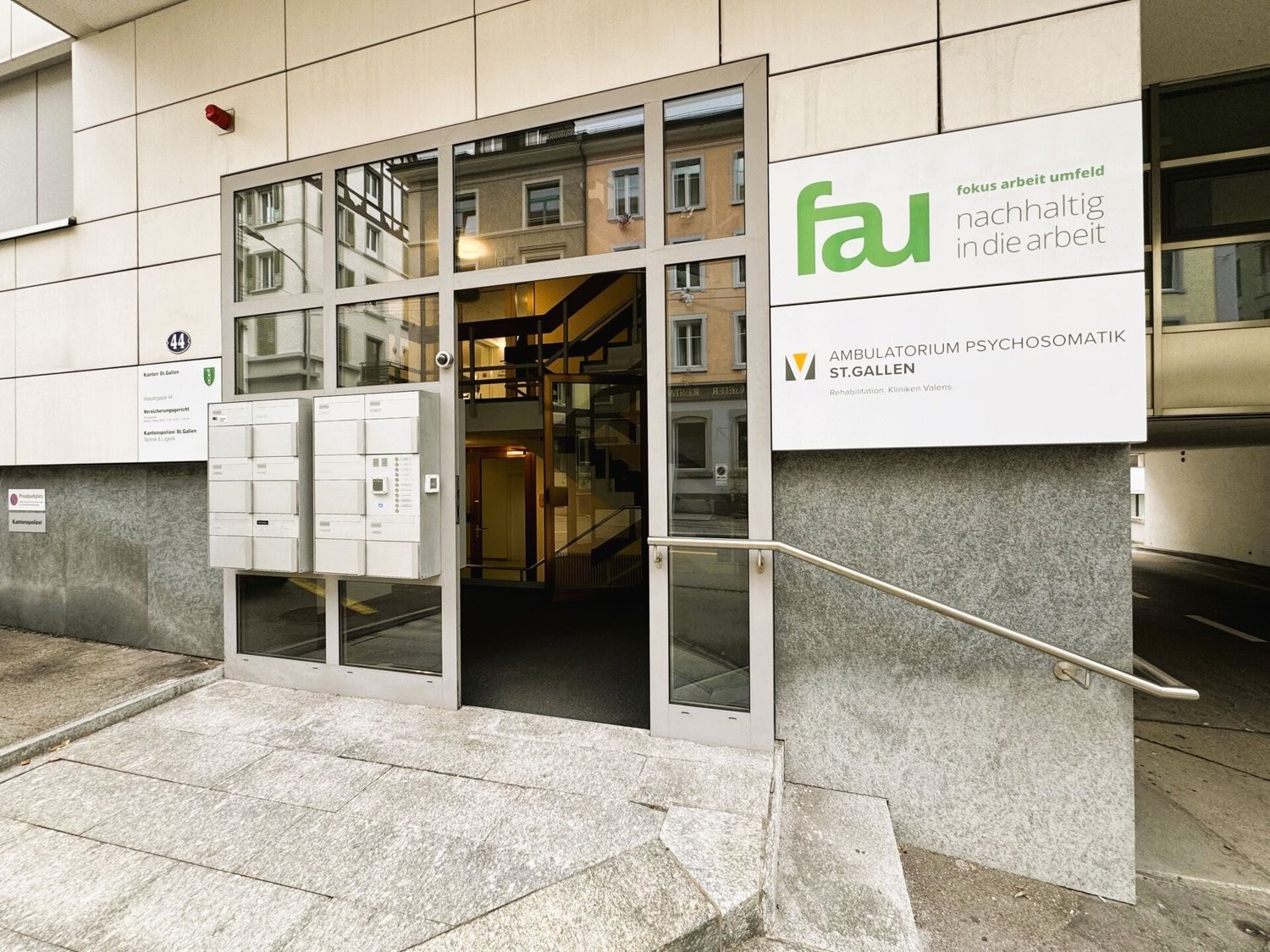 53m² office