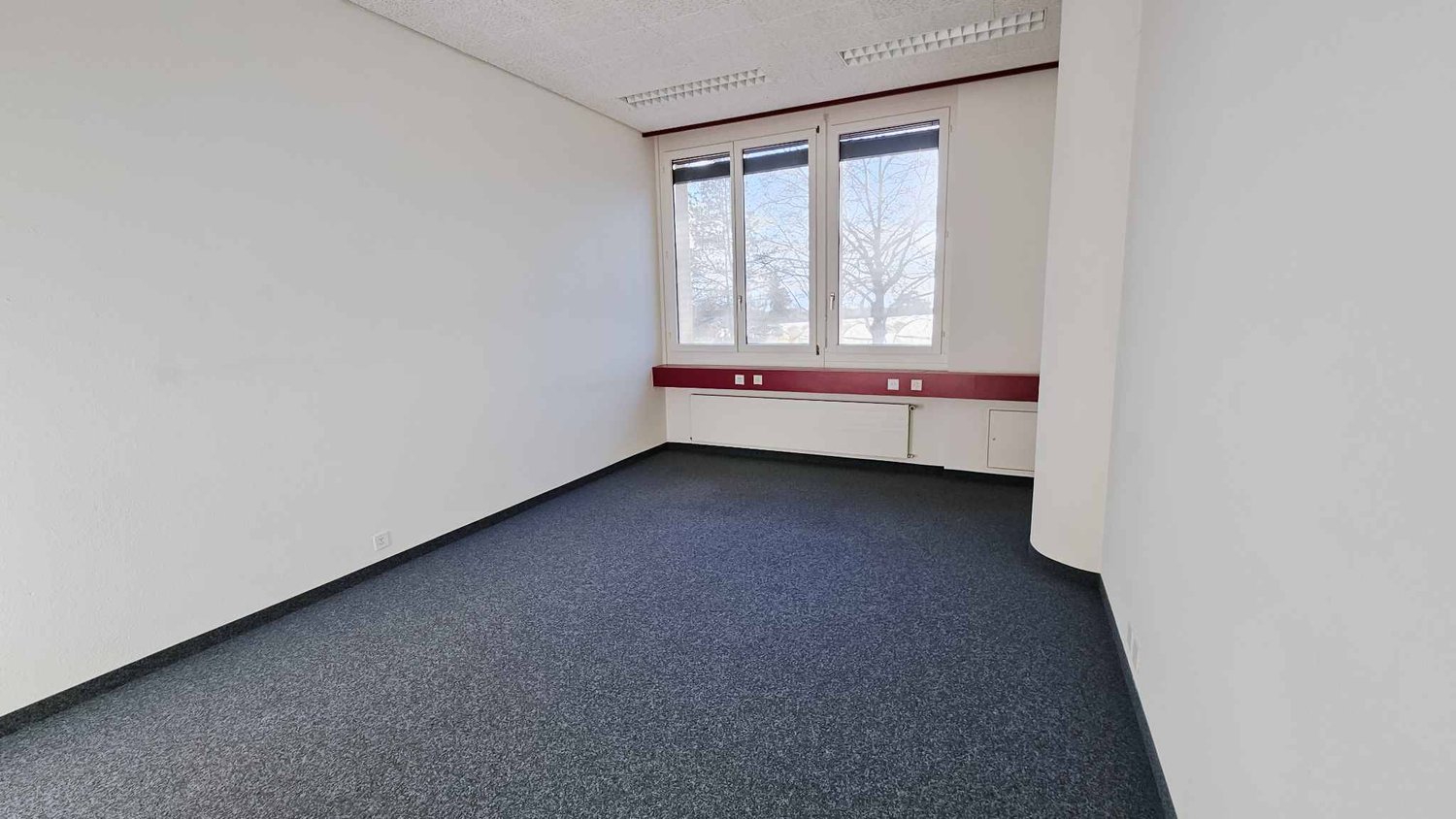 153m² Büro, Foto 2 von 6