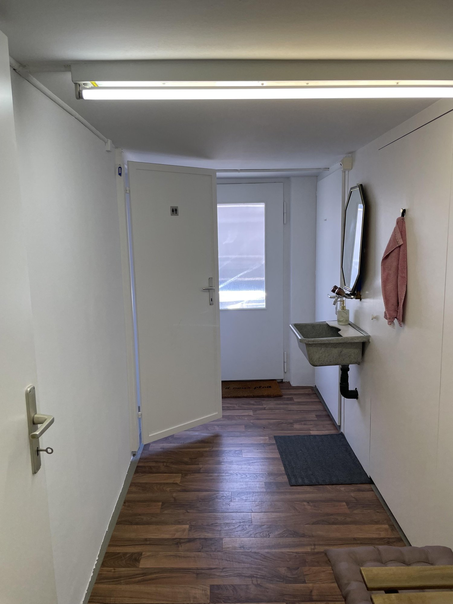 41m² shop, photo 6 of 8