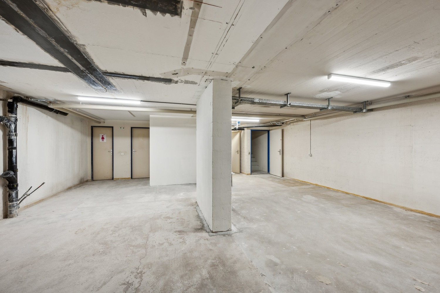 Cellar compartment