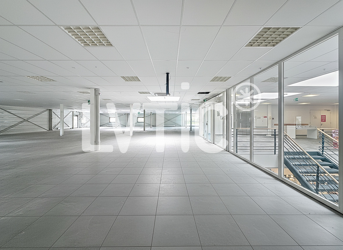 1665m² Geschäftslokal