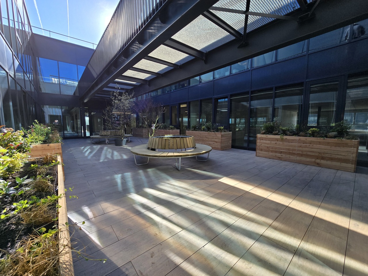 73m² office