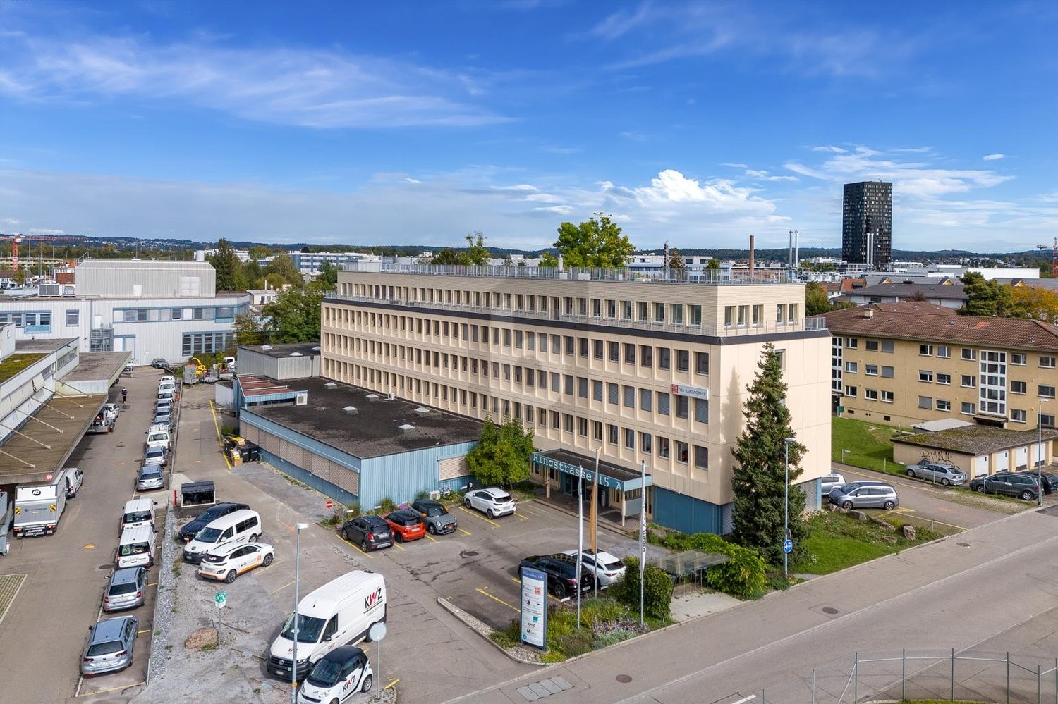 300m² office