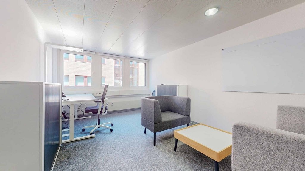 870m² office