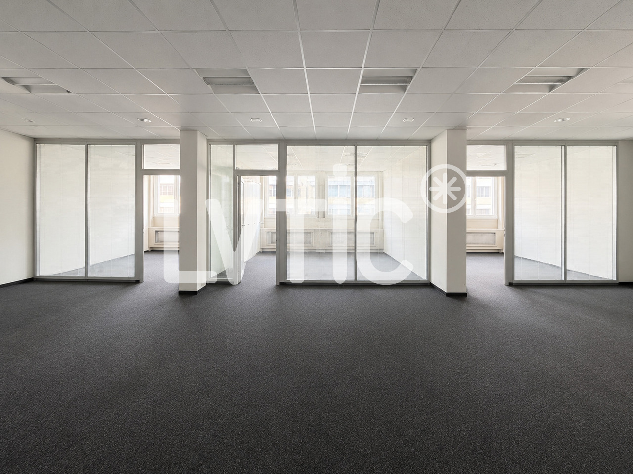 750m² Büro