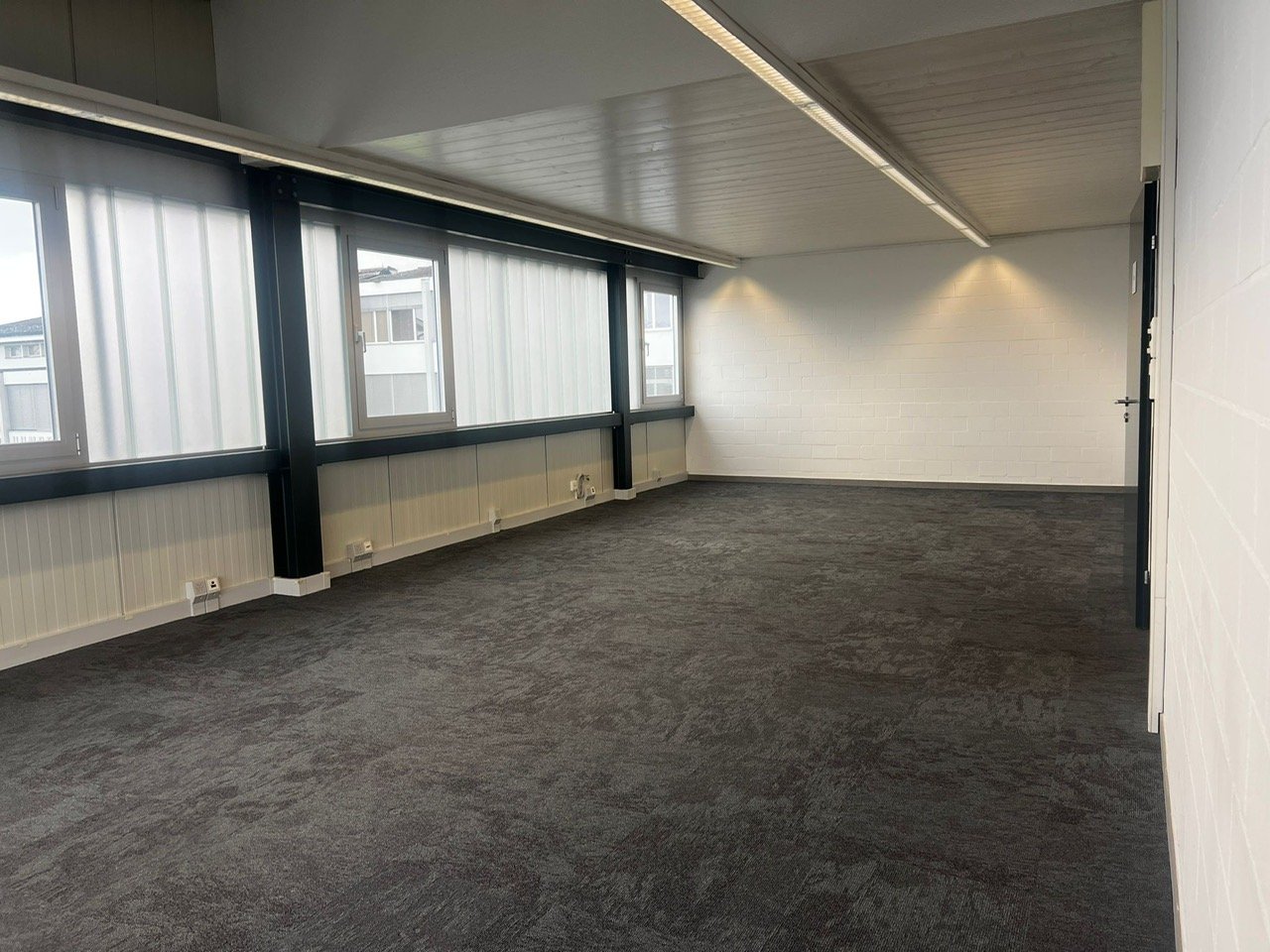 Office, Foto 2 von 7