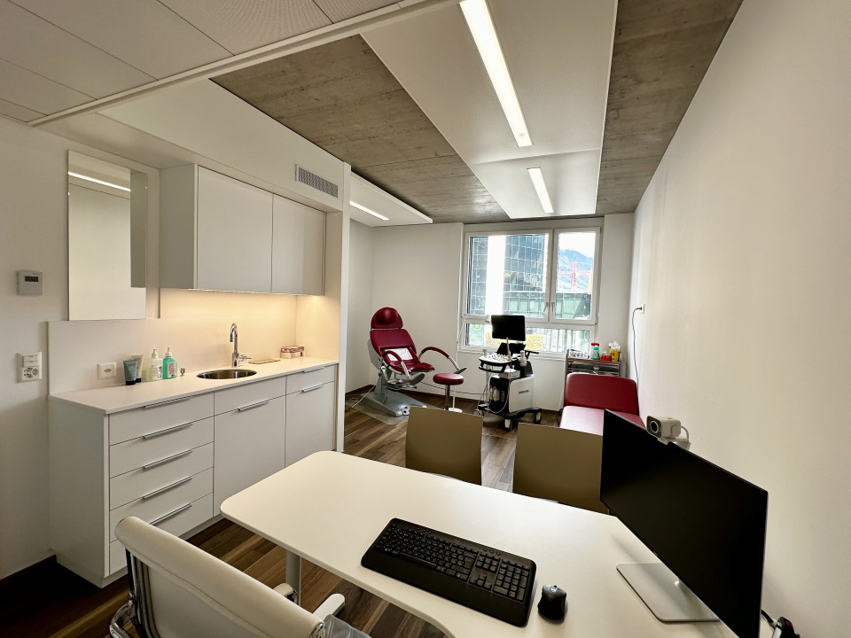 127m² office