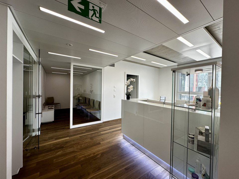 127m² office