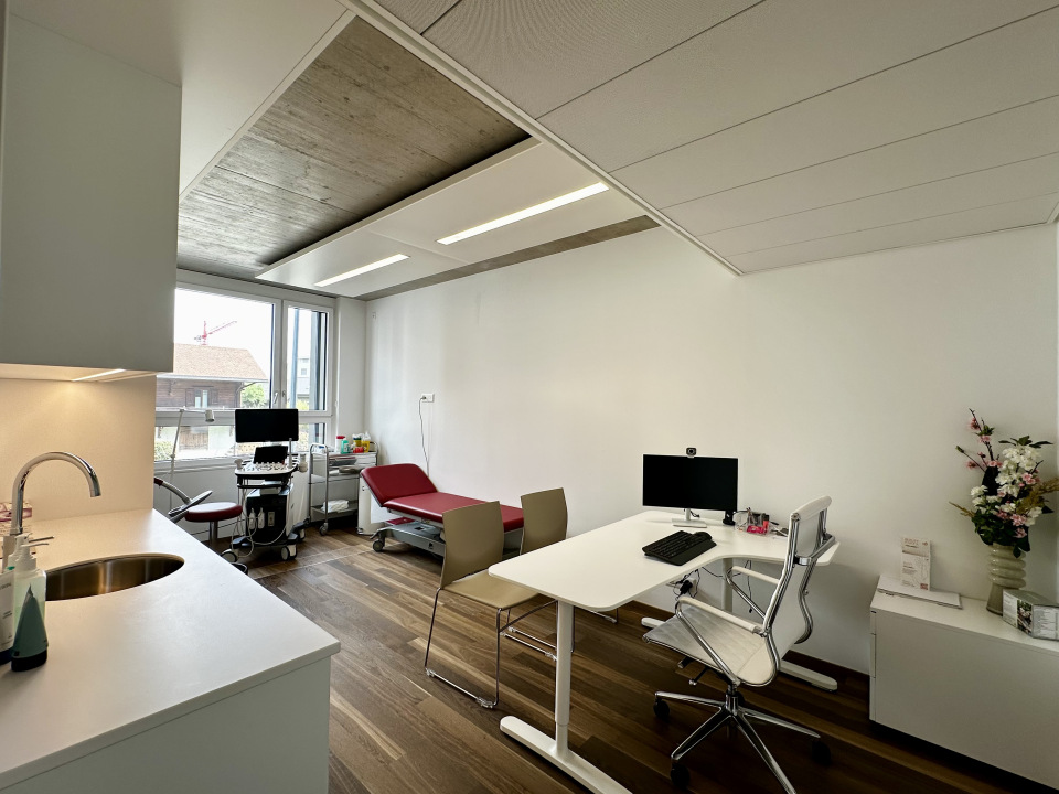 127m² office