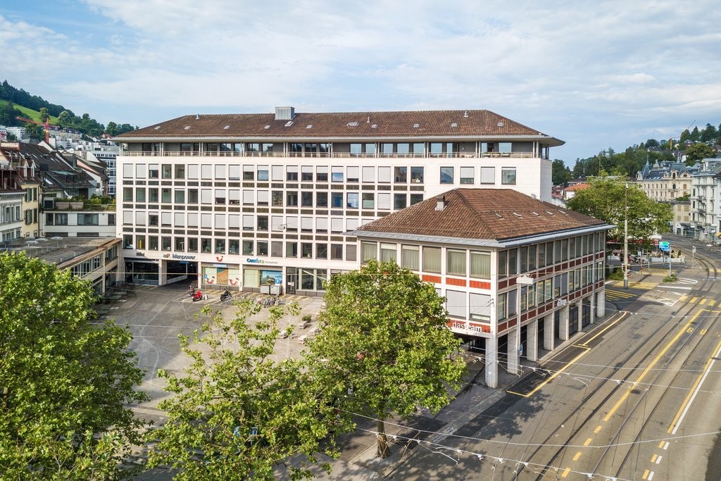 67m² office