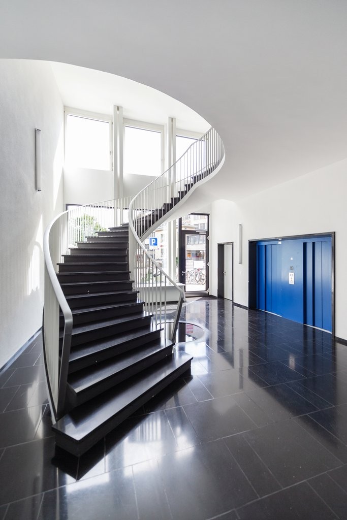 67m² office