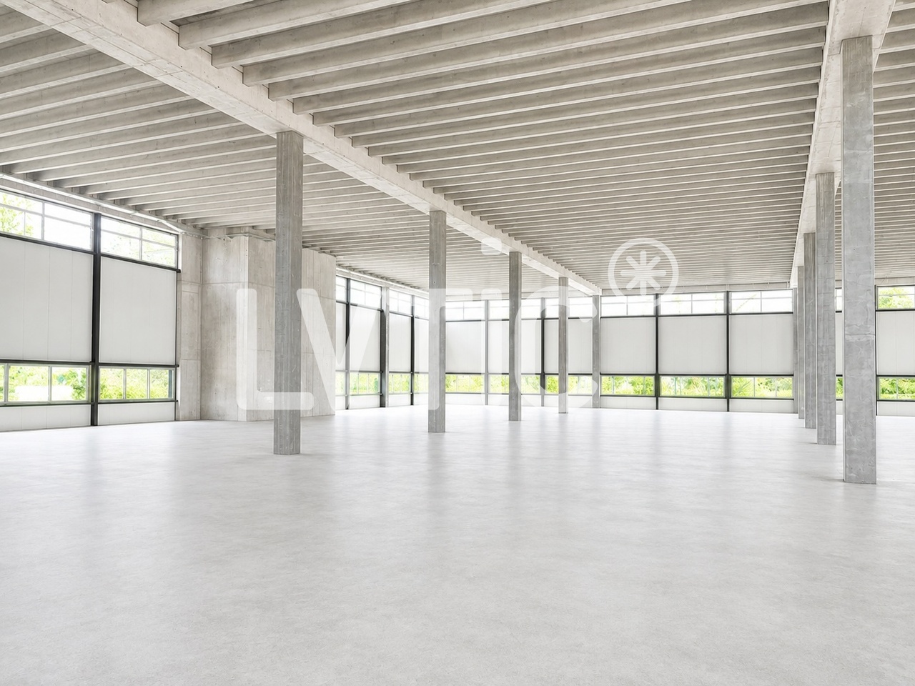 3200m² Industrieobjekt, Foto 1 von 9