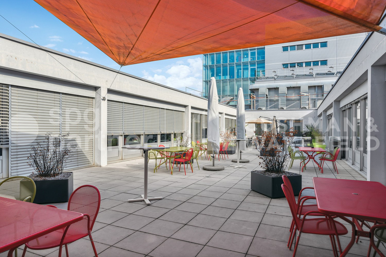300m² Büro