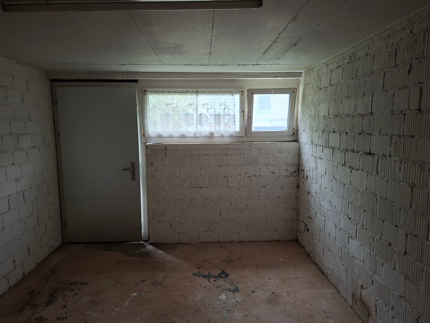 Hobby room, photo 2 of 2