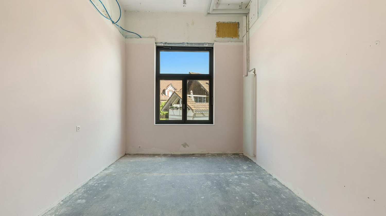 104m² office