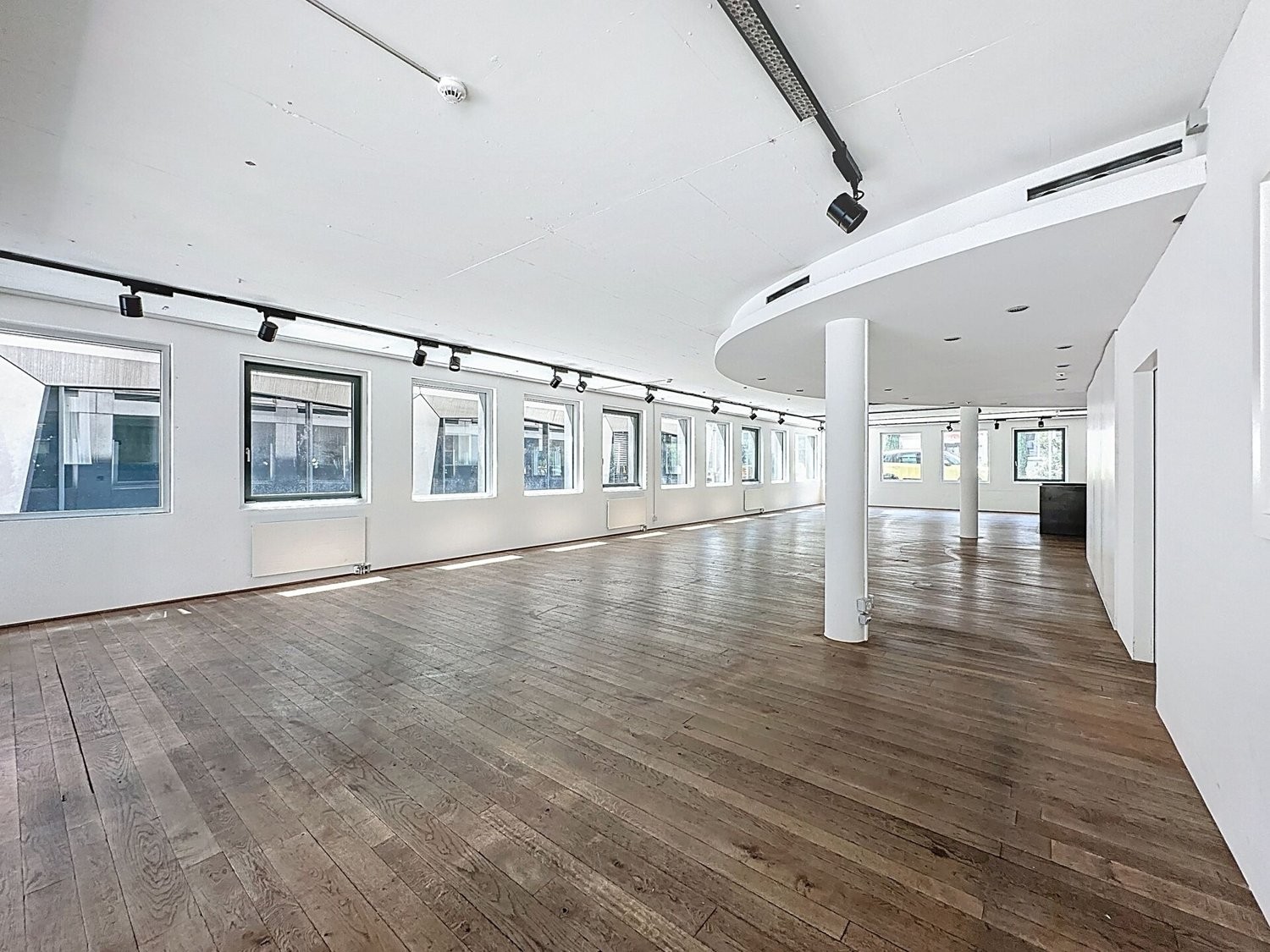 380m² Laden, Foto 2 von 9