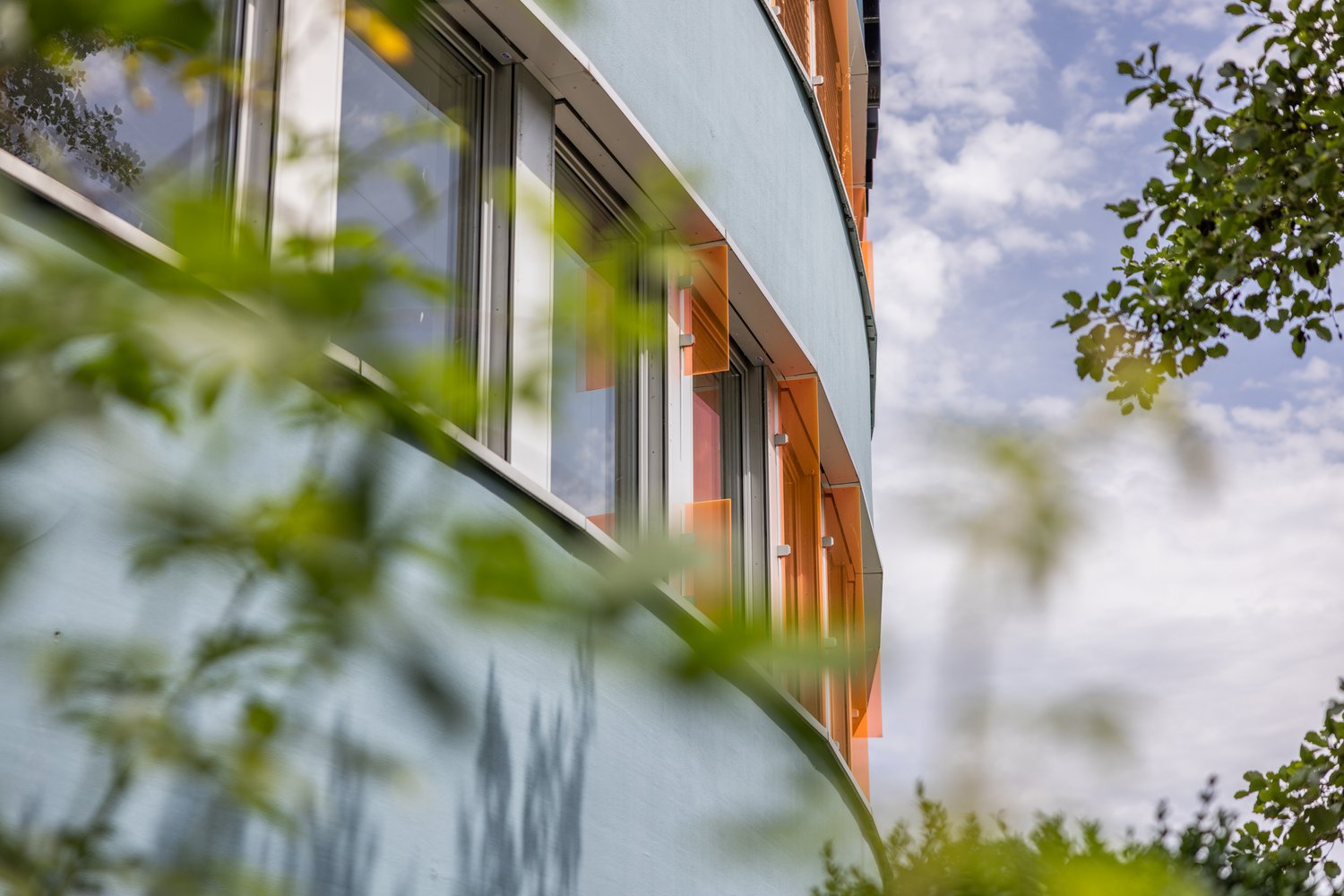 380m² office