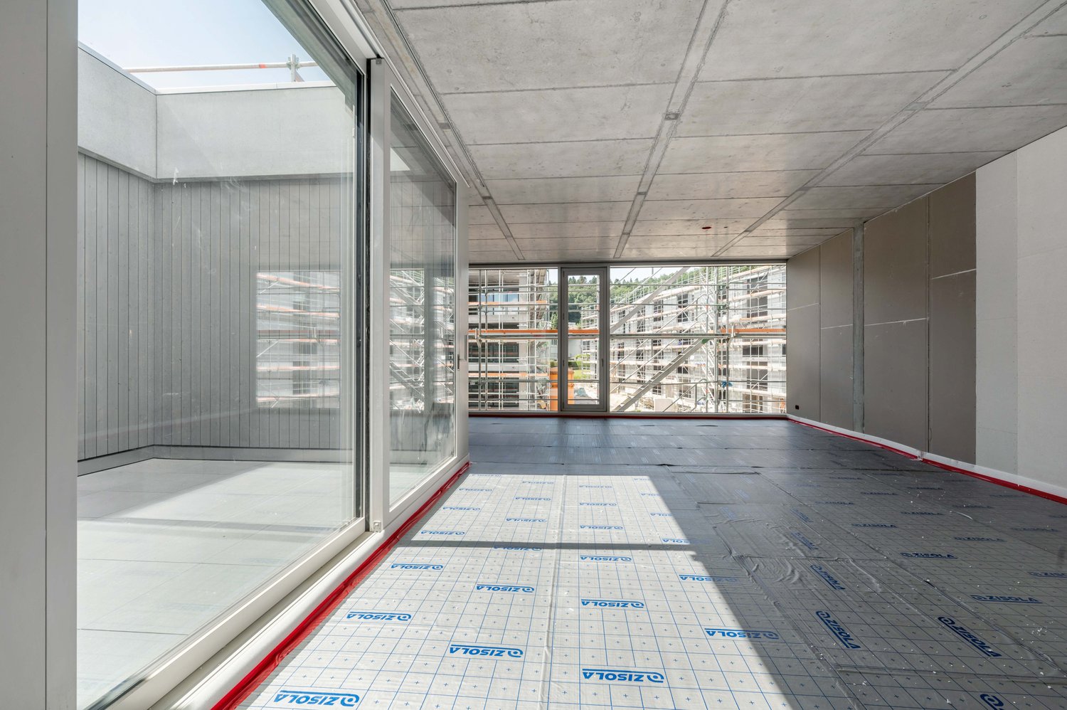 70m² office