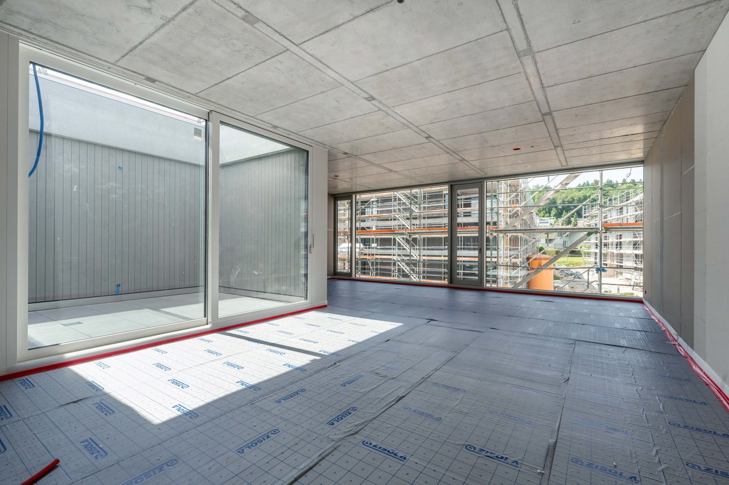 70m² office