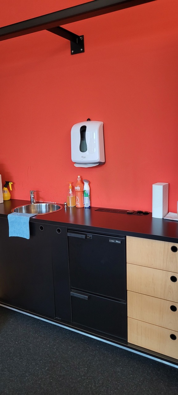 56m² office