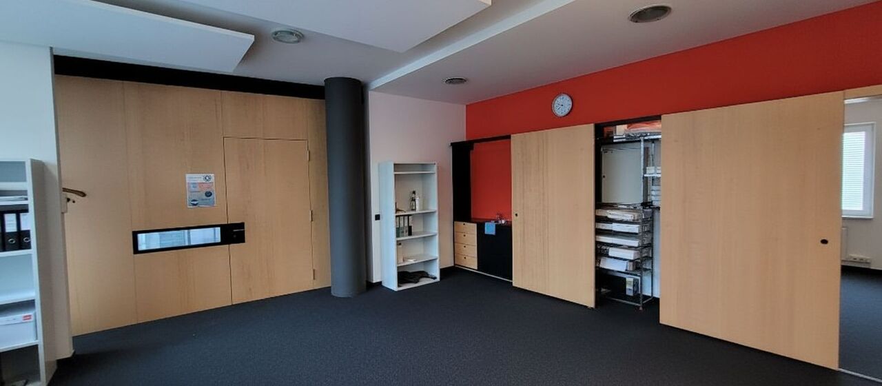 56m² office