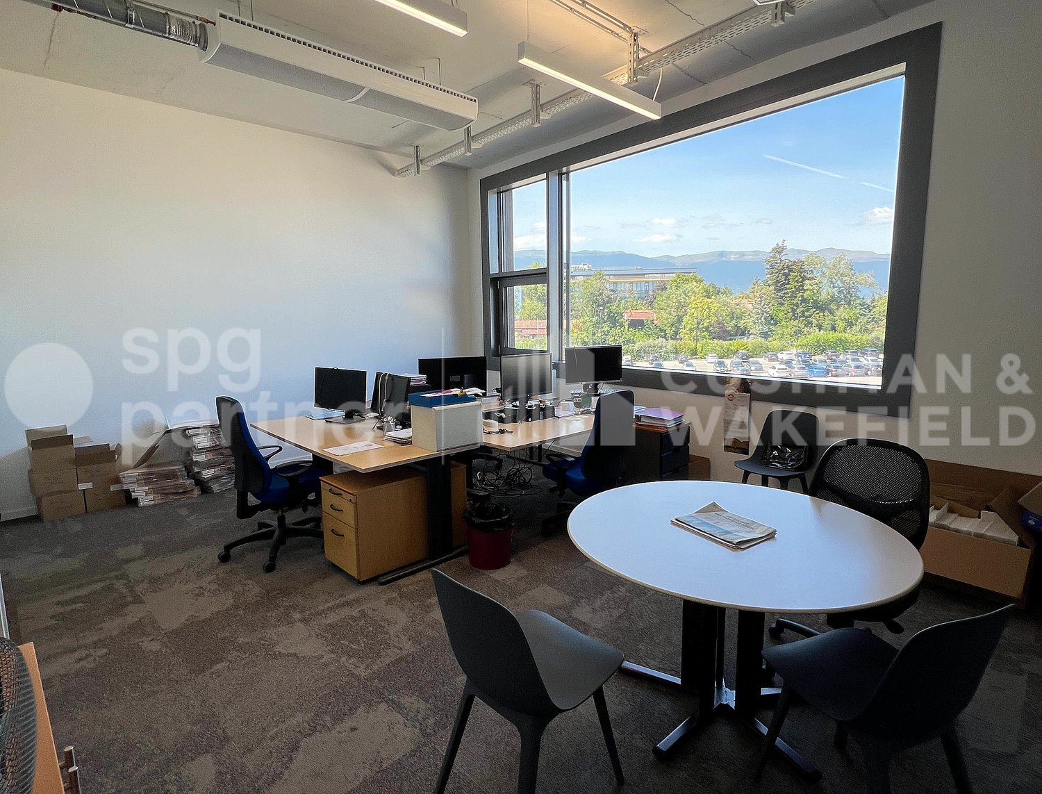 298m² Büro