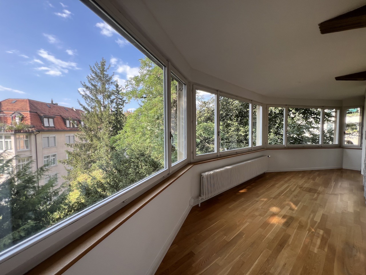 150m² office
